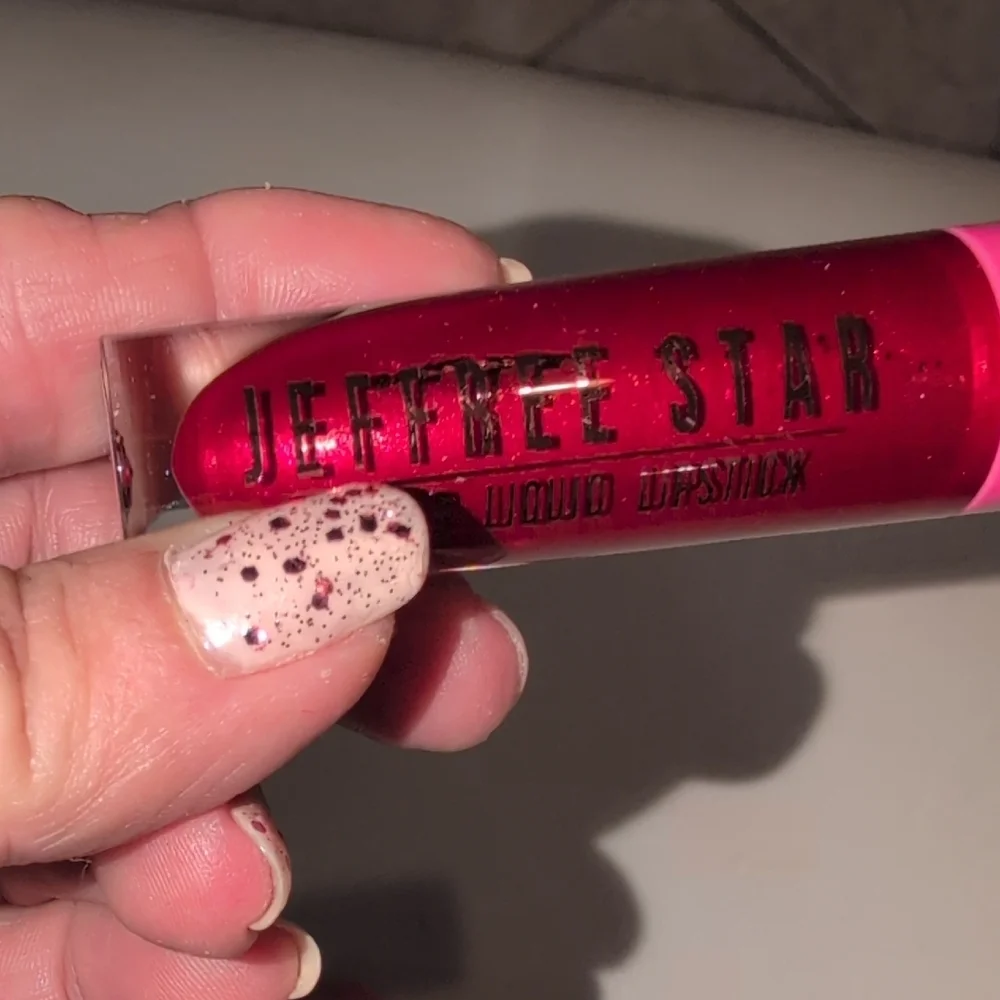 Velour Liquid Lipstick - Pink